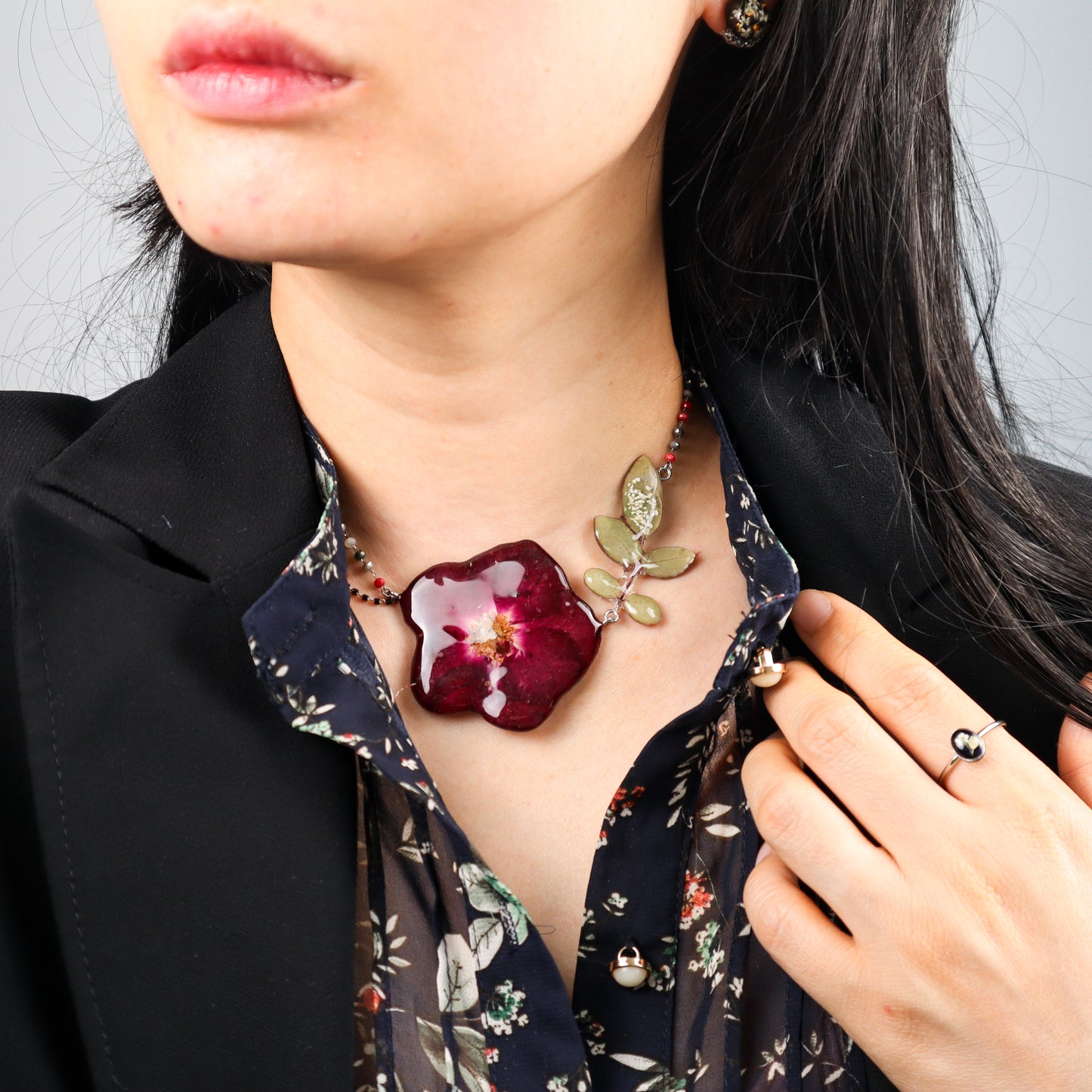 Rose Choker