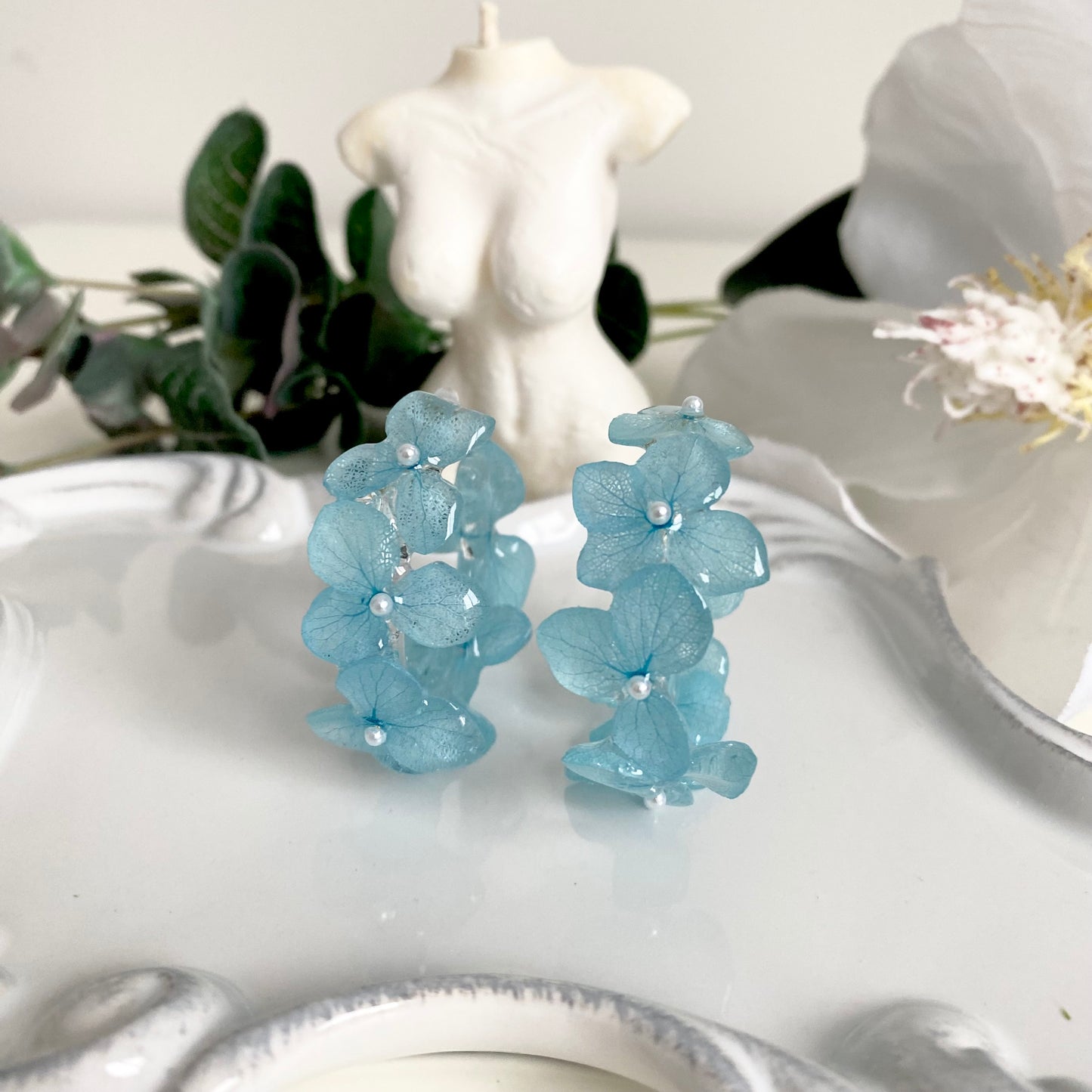 Blossom hoop earring(blue)