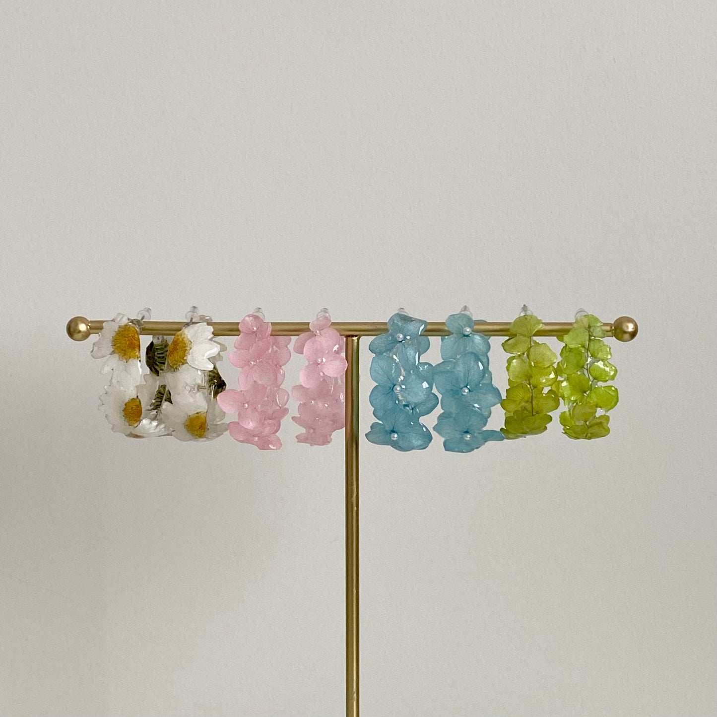Blossom hoop earring(blue)