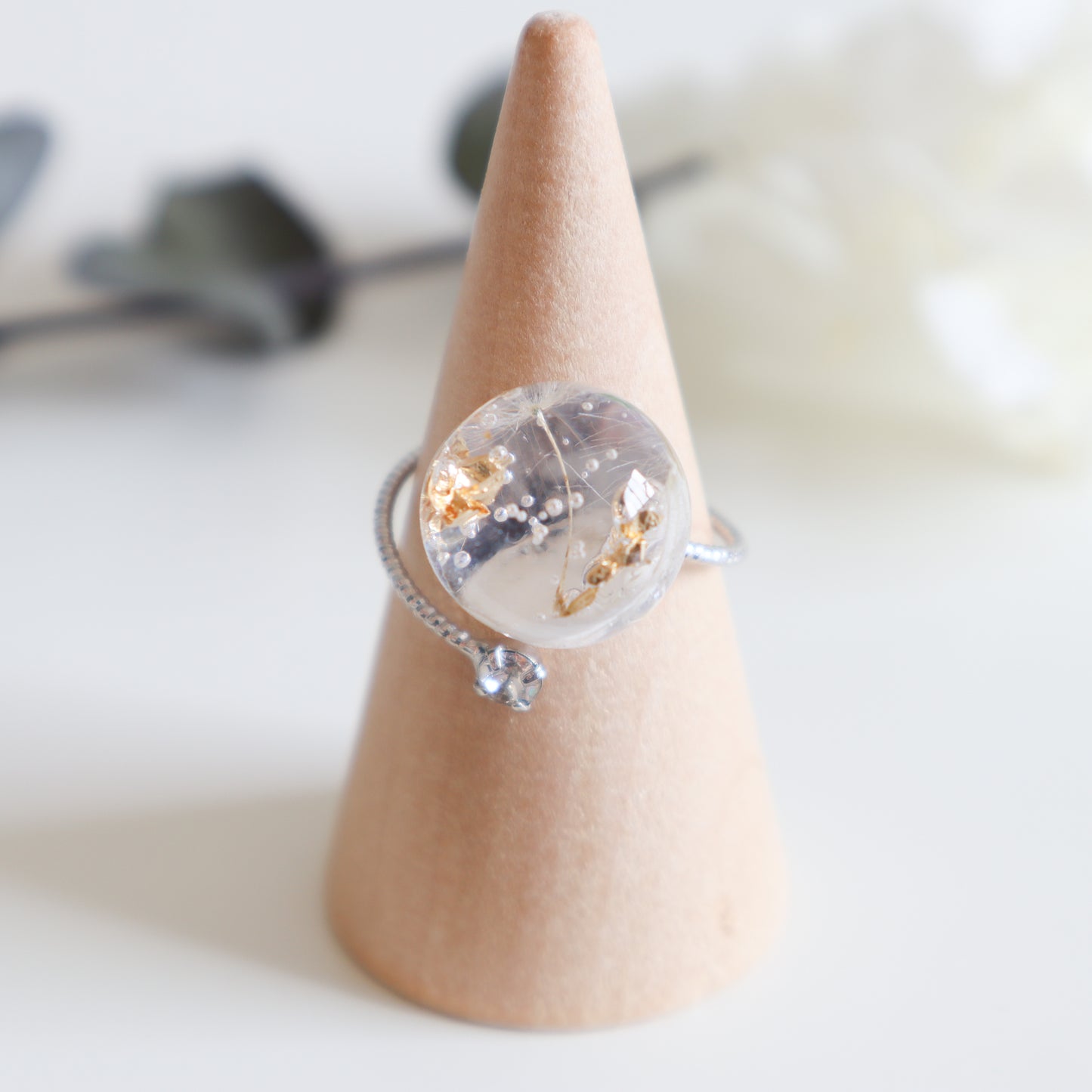 White 12mm Flower Ball Twist Ring