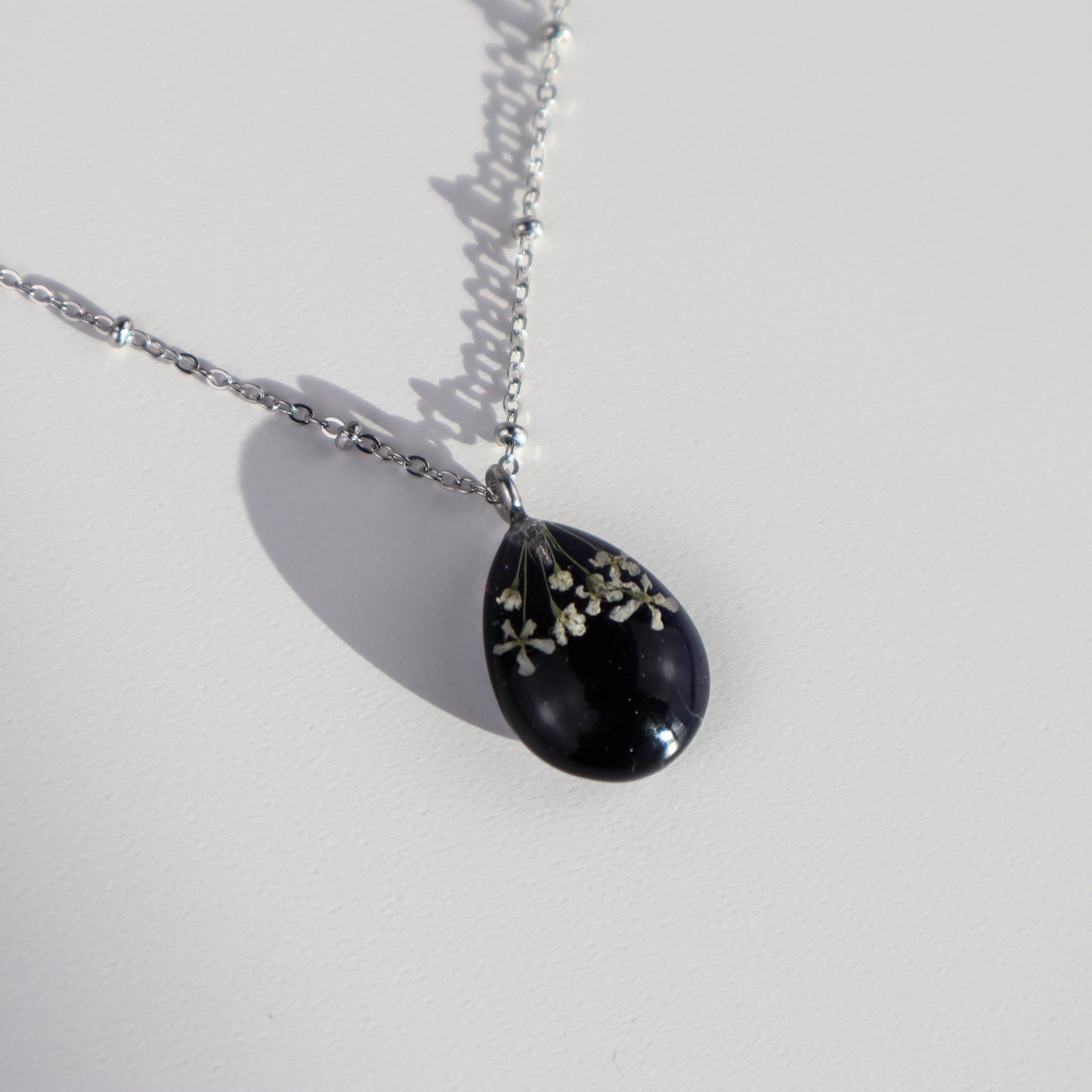 Black Waterdrop Pendant Necklace