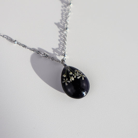 Black Waterdrop Pendant Necklace