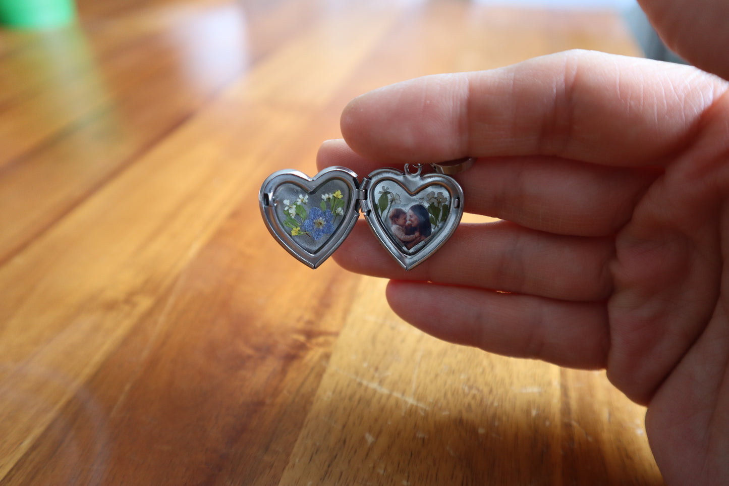 2 Sets Locket Necklace