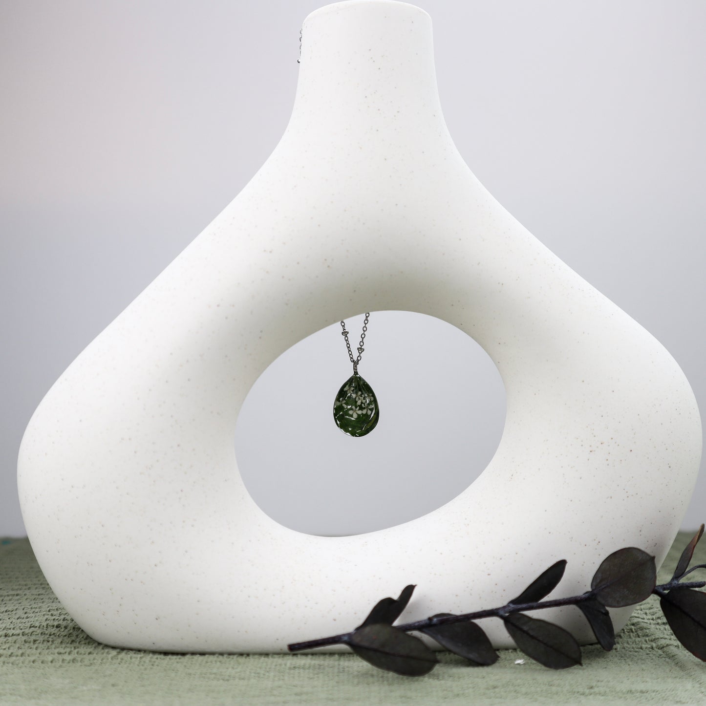 Green Waterdrop Pendant Necklace