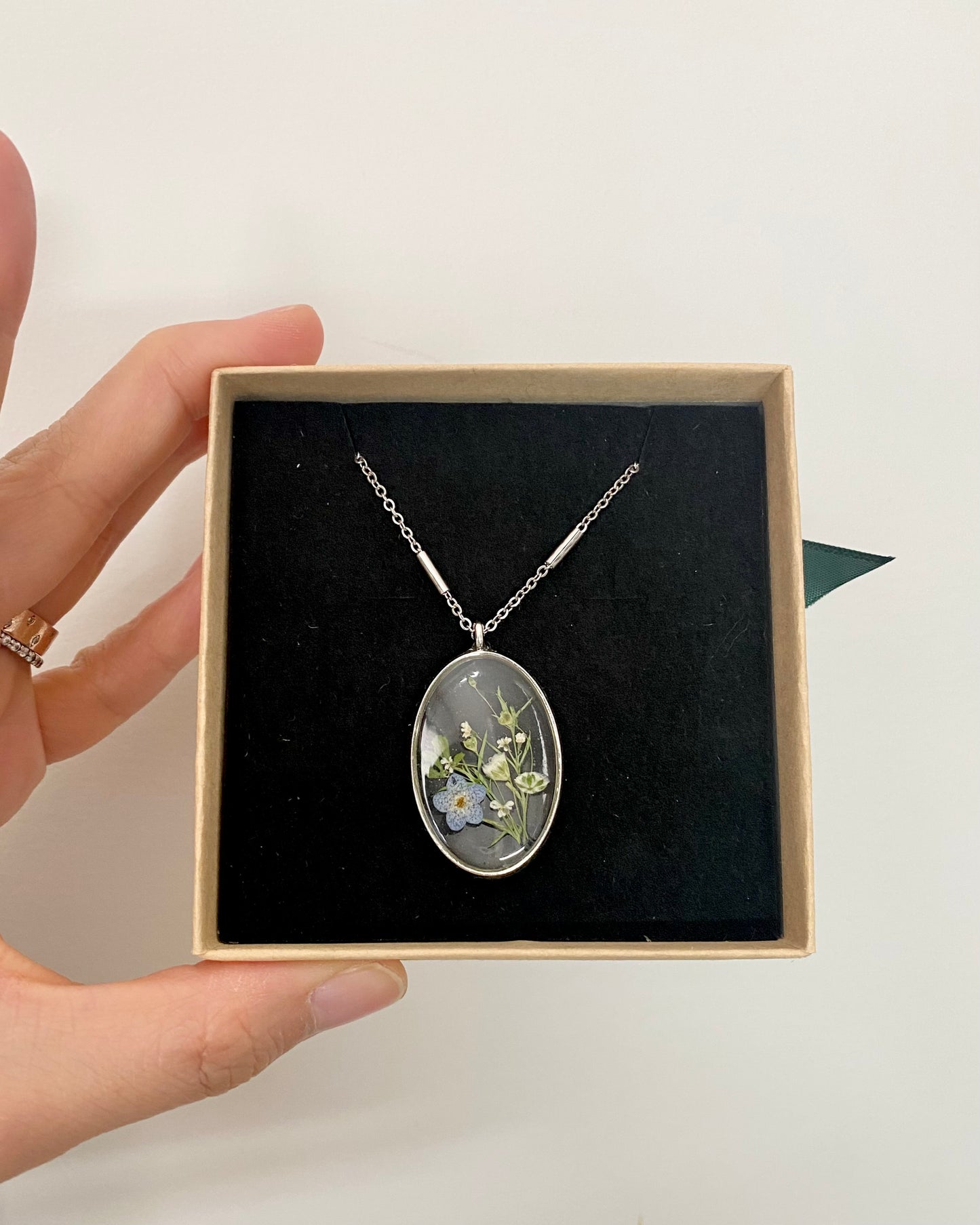 Little Garden Jewelry Workshop
