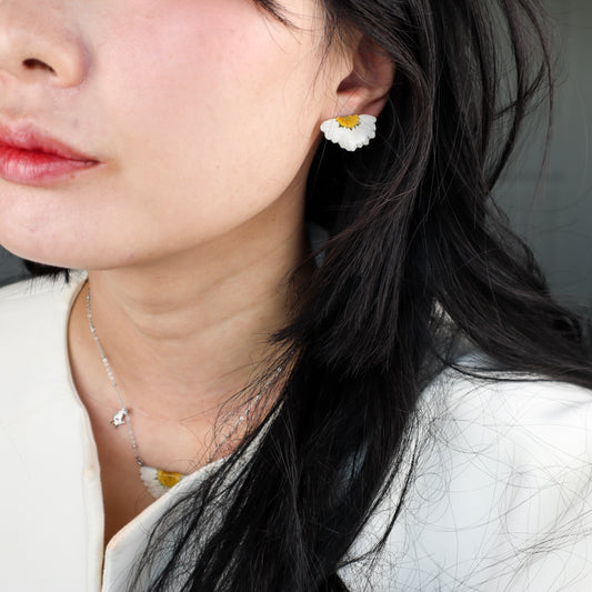 White Daisy Stud Earrings