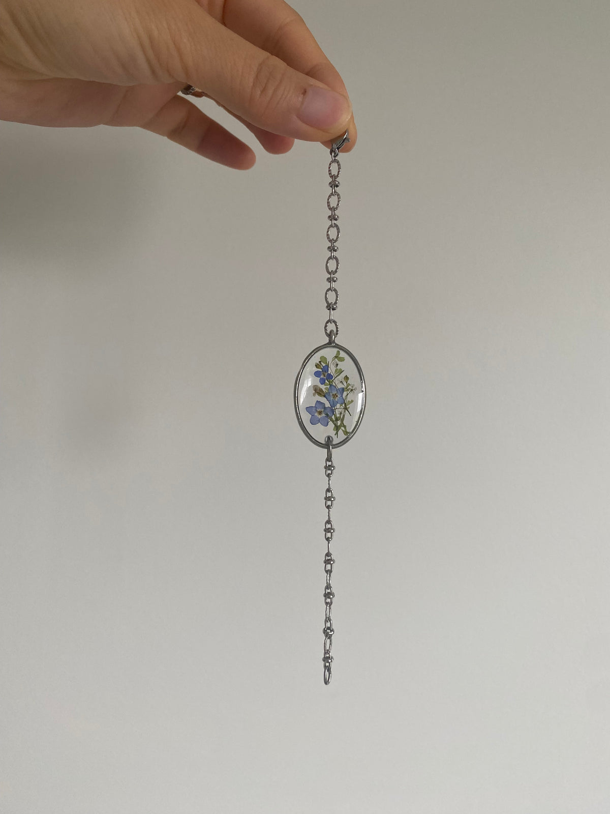 Create Your Tiny Garden: Real Flower Oval Jewelry Workshop — Necklace or Bracelet